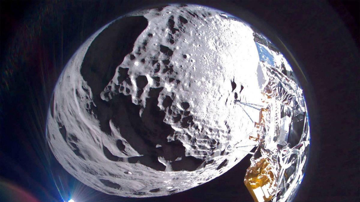 مسبار «أوديسيوس» الأمريكي يرسل أولى صوره من أقصى جنوب القمر