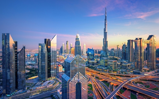 الصورة: الصورة: «دوبيزل»: توقع استمرار النظرة الإيجابية لعقارات دبي وأبوظبي في 2024