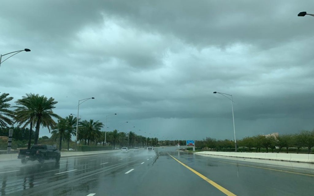 الصورة: الصورة: توقعات بسقوط أمطار خفيفة على الإمارات غداً