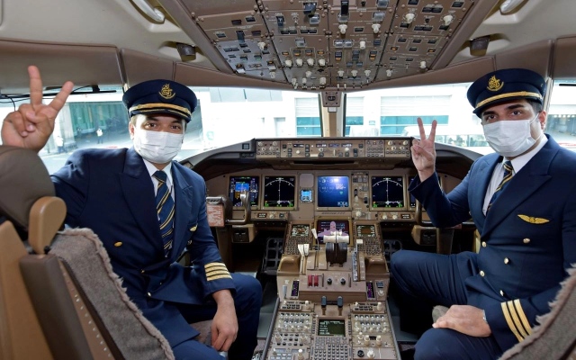 الصورة: الصورة: الإمارات بين أعلى الدول في رواتب الطيارين