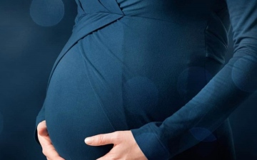 الصورة: الصورة: 8 نصائح للحفاظ على صحة الأم والجنين خلال الصيام