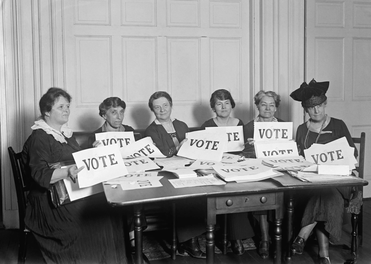الصورة : 1907 قرار حكومي يجعل فنلندا أول دولة في أوروبا تمنح المرأة حق التصويت في الانتخابات.
