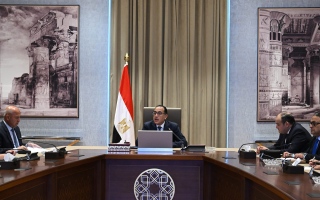 مصر.. الحكومة تمهل المنتجين 48 ساعة لخفض أسعار السلع الأساسية