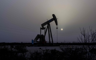 ارتفاع غير متوقع لمخزون النفط الخام في أمريكا