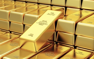الذهب يتجه إلى تسجيل أفضل شهر منذ أكثر من عام
