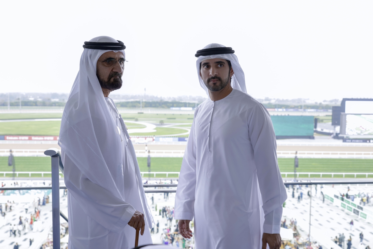 الصورة : محمد بن راشد وحمدان بن محمد يتابعان أمسية كأس دبي العالمي