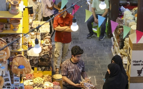 الصورة: الصورة: أسواق دبي.. عبق الأصالة