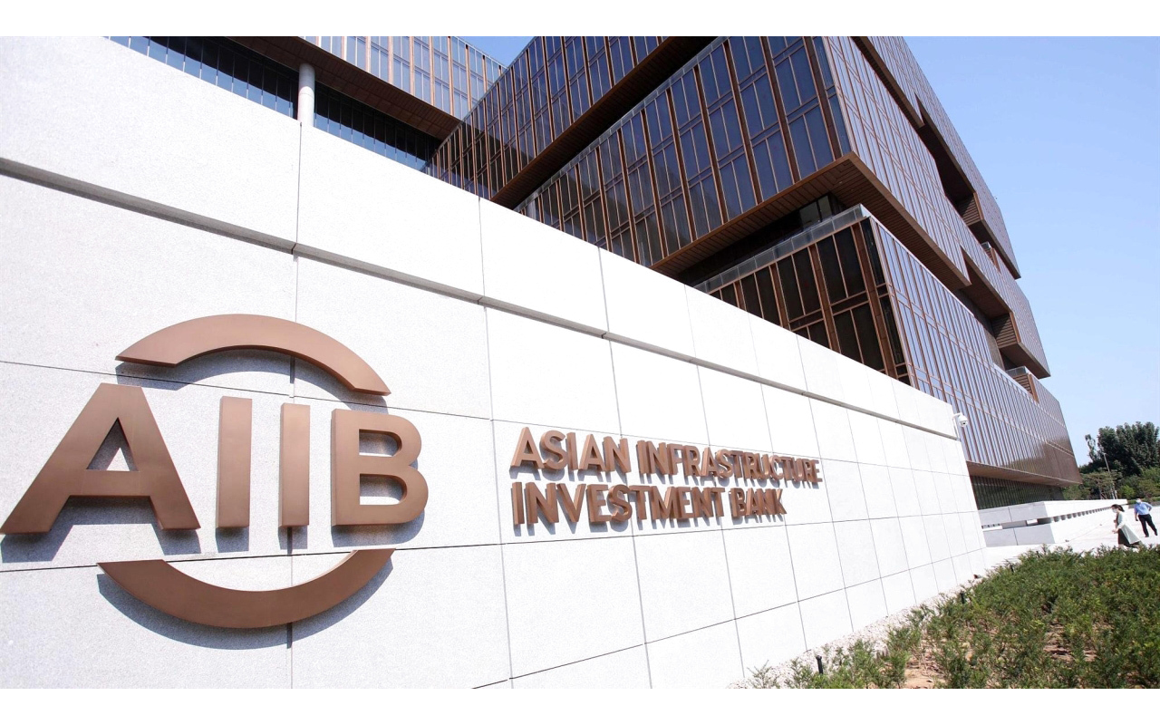 صورة «البنك الآسيوي للبنية التحتية» يضمن قروض البنك الدولي للمرة الثانية