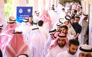 الصورة: الصورة: إقبال كثيف في انتخابات «مجلس الأمة» الكويتي