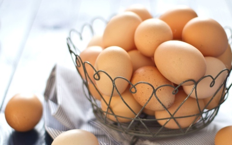 الصورة: الصورة: أيهما أكثر فائدة لصحتك.. البيض المسلوق أم المقلي؟