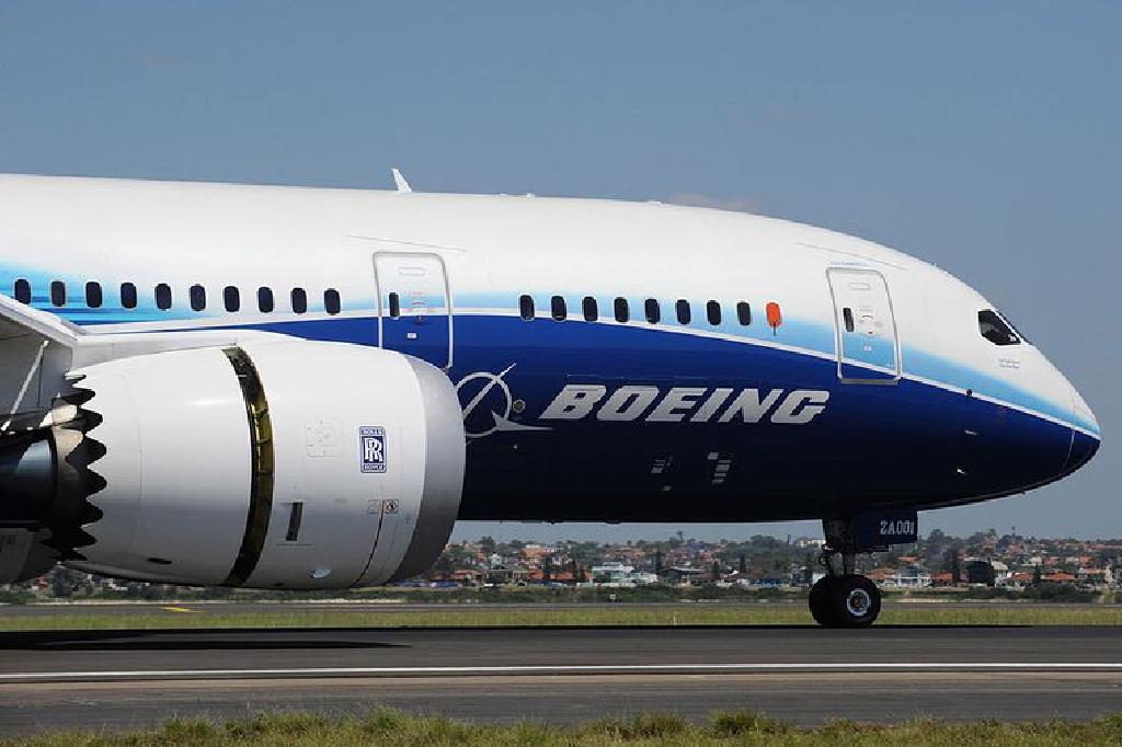 بوينغ تنفي الاتهامات الجديدة بوجود أخطاء في إنتاج الطائرات 787 دريملاينر