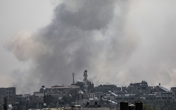 الصورة: الصورة: 29 قتيلاً بقصف إسرائيلي لمنزل وسط غزة