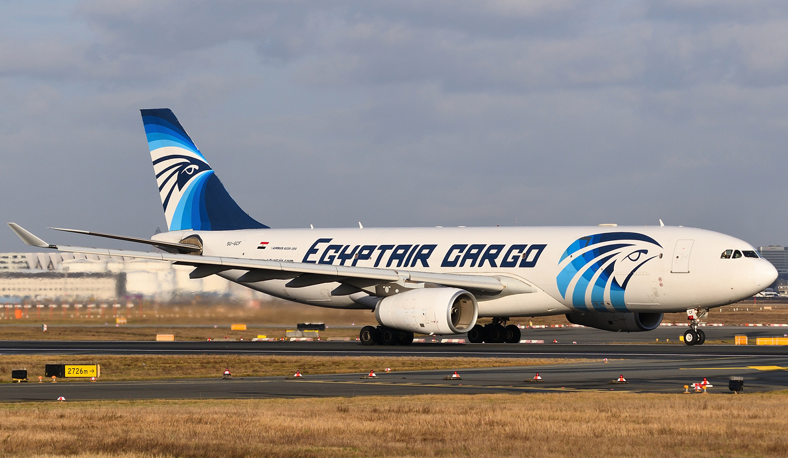 «مصر للطيران» تعلّق رحلاتها من وإلى الأردن والعراق ولبنان