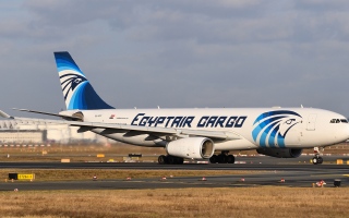 الصورة: الصورة: «مصر للطيران» تعلّق رحلاتها من وإلى الأردن والعراق ولبنان
