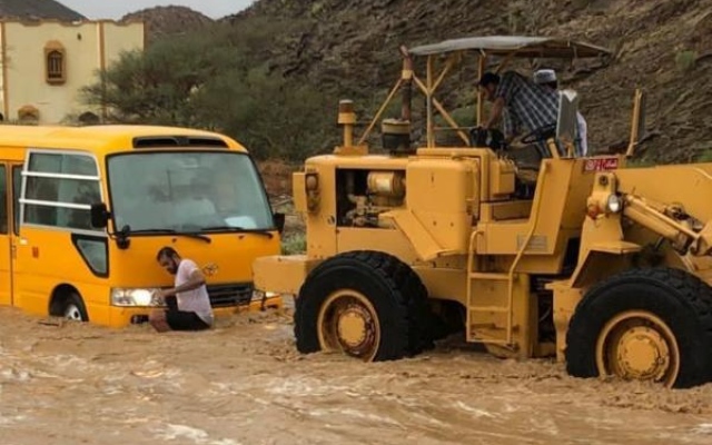 الصورة: الصورة: وفاة 12 شخصاً بينهم 9 طلاب في سلطنة عمان بسبب الأمطار الغزيرة