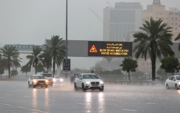 الصورة: الصورة: شرطة دبي تقدم إرشادات للقيادة الآمنة أثناء المطر