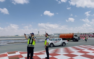 الصورة: الصورة: مطارات دبي: جهود جبارة لإعادة العمليات إلى وضعها الانسيابي المعتاد