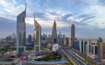 الصورة: الصورة: الإمارات.. بنية رقمية رائدة عززت «العمل عن بُعد»