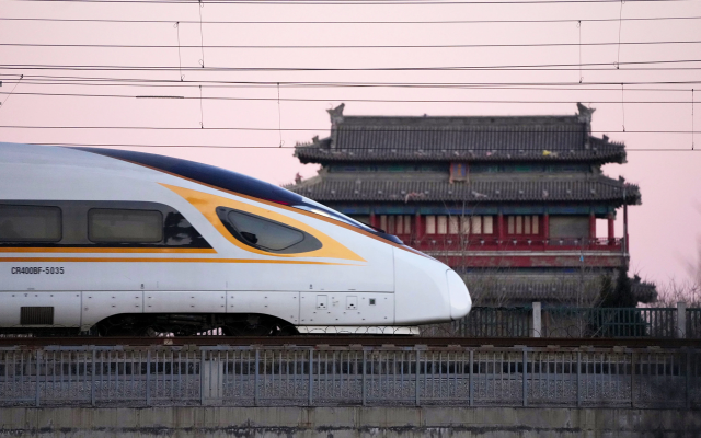 الصورة: الصورة: 400 كيلومتر/ساعة.. قطار صيني جديد فائق السرعة