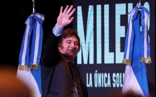 الأرجنتين تسجل أول فائض فصلي في الميزانية منذ أكثر من 15 عاماً