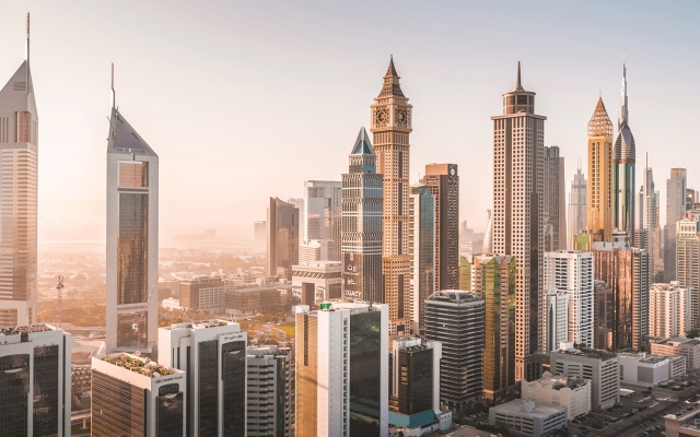 الصورة: الصورة: اقتصاد الإمارات الأسرع نمواً في المنطقة بمعدل 4 %