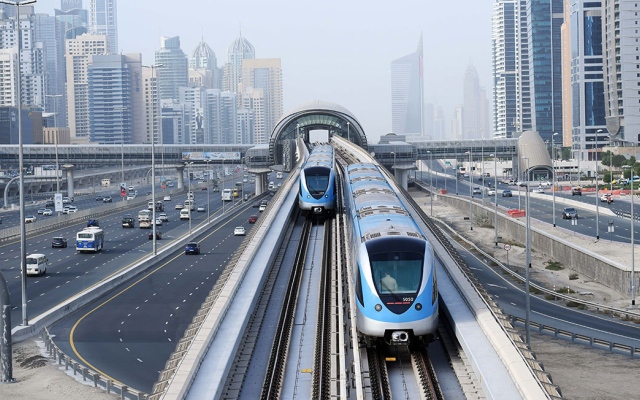 الصورة: الصورة: تنبيه مهم من طرق دبي حول رحلات الخط الأحمر للمترو