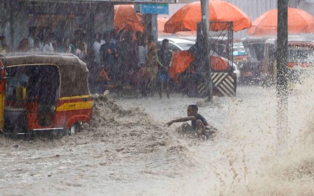 الصورة: الصورة: فيضانات تتسبب في مقتل 155 شخصاً بتنزانيا
