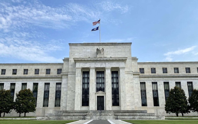 الصورة: الصورة: «المركزي الأمريكي» يتجه لتغيير لهجته مع عودة التضخم