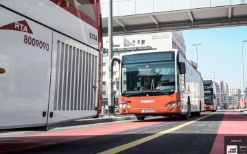 الصورة: الصورة: "طرق دبي": تنفيذ مسارات جديدة خاصة للحافلات ومركبات الأجرة في 6 شوارع بطول 13 كم