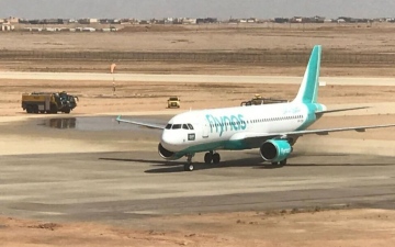 الصورة: الصورة: السعودية.. انحراف طائرة عن المدرج الرئيسي ومطار الملك خالد يصدر توضيحاً