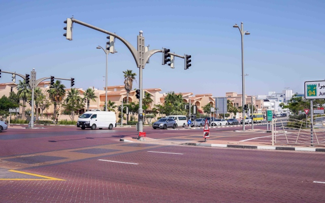 الصورة: الصورة: "طرق دبي" تنفذ أعمال صيانة وقائية لأكثر من 80 ألف متر مربع من الأرصفة لإبراز المظهر الجمالي للإمارة