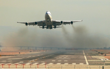 الصورة: الصورة: مطالبة 20 شركة طيران أوروبية بتبرير مزاعمها بشأن انبعاثات الكربون