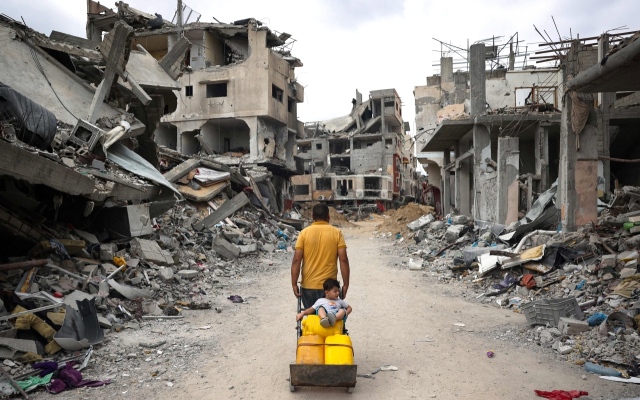 الصورة: الصورة: الأمم المتحدة: إعادة إعمار غزة قد تستمر للقرن المقبل