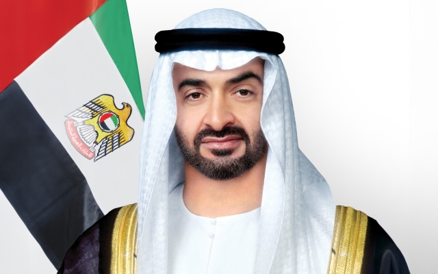 الصورة: الصورة: رئيس الدولة يتلقى برقية تعزية في وفاة طحنون بن محمد من أمير دولة الكويت