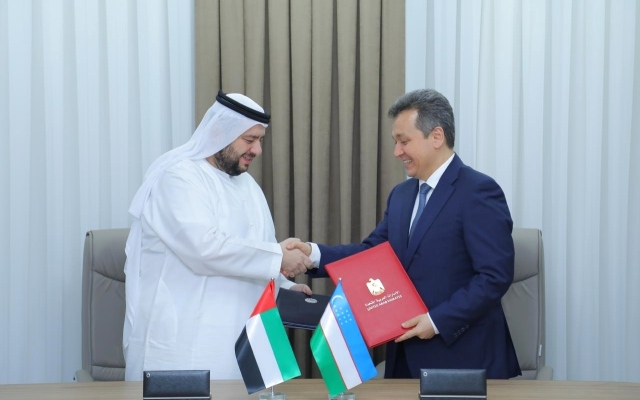 الصورة: الصورة: الإمارات وأوزبكستان توقعان مذكرة استثمارية لتطوير البنية التحتية الرقمية