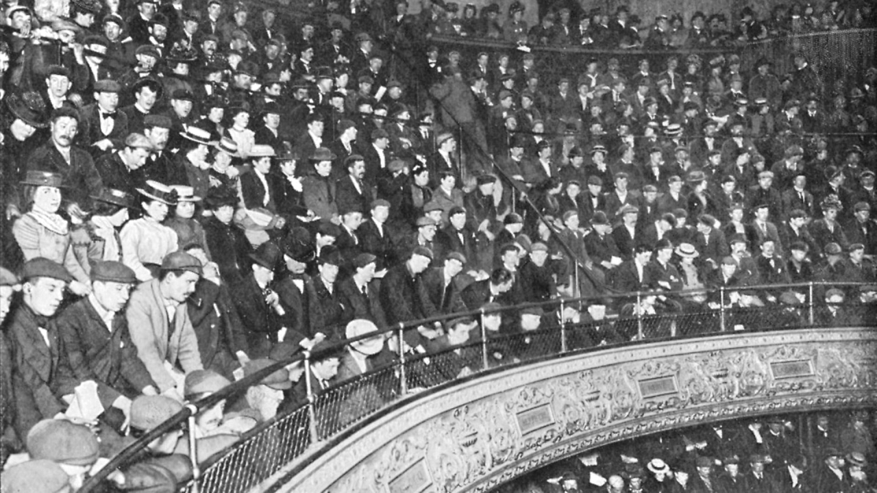 الصورة : 1891 افتتاح القاعة الموسيقية بنيويورك وتشايكوڤسكي يقود أول أداء فيها كمايسترو زائر