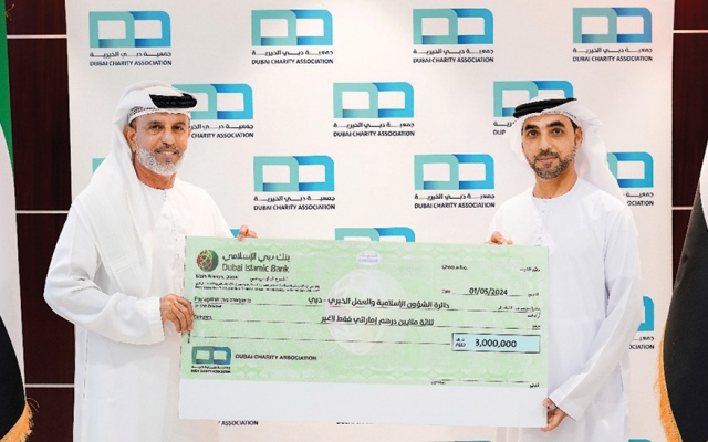 الصورة: الصورة: «دبي الخيرية» تقدم 3 ملايين درهم لدعم المتضررين من منخفض «الهدير»