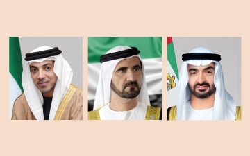 الصورة: الصورة: رئيس الدولة ونائباه يعزون ملك البحرين في وفاة الشيخ عبدالله بن سلمان