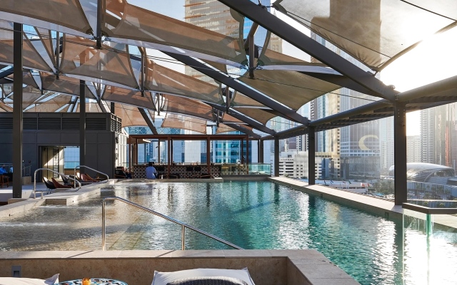 الصورة: الصورة: 152 ألف غرفة فندقية في دبي بنهاية مارس