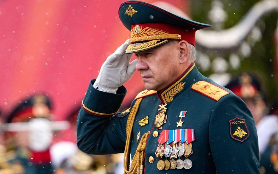 الصورة: الصورة: كيف فسَّرت واشنطن إقالة وزير الدفاع الروسي؟