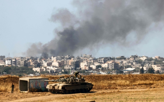 الصورة: الصورة: الجيش الإسرائيلي يعترف بمقتل 5 جنود شمالي غزة