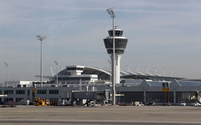 الصورة: الصورة: حركة الطيران في مطار ميونخ تصاب بالشلل بسبب نشطاء حماية المناخ