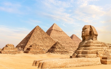 الصورة: الصورة: علماء حائرون.. ماذا تحت أهرامات الجيزة في مصر؟
