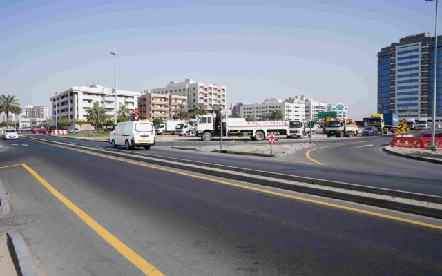 الصورة: الصورة: "طرق دبي" تنجز أعمال الطرق الداخلية والإنارة في 5 مناطق صناعية في القصيص
