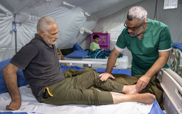 الصورة: الصورة: المستشفى الإماراتي العائم في غزة يضيف أقساماً وتخصصات جديدة