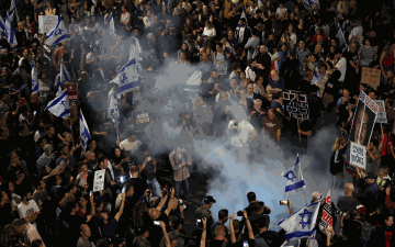 الصورة: الصورة: عشرات آلاف الإسرائيليين يتظاهرون من أجل التوصل لاتفاق لإطلاق سراح المحتجزين