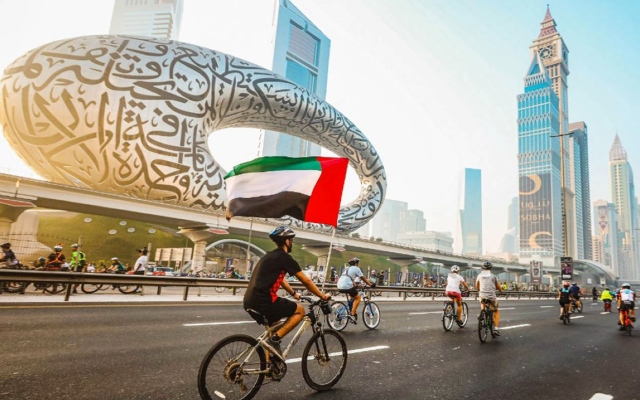 الصورة: الصورة: الإمارات تواصل مسيرتها في التشجيع على ممارسة ركوب الدراجات