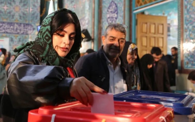 الصورة: الصورة: 80 متقدماً لانتخابات الرئاسة الإيرانية ينتظرون قرار مجلس صيانة الدستور