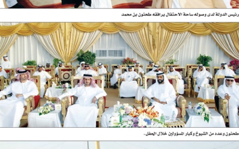 الصورة: الصورة: خليفة يحضر حفل زفاف سلطان بن خليفة بن شخبوط
